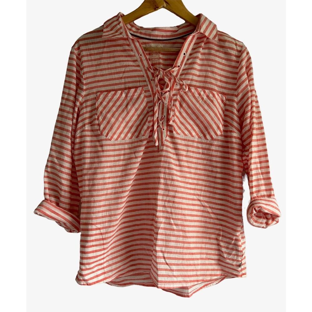 Mountain Hardware Women’s Size Medium V Neck Striped Lace Up Top